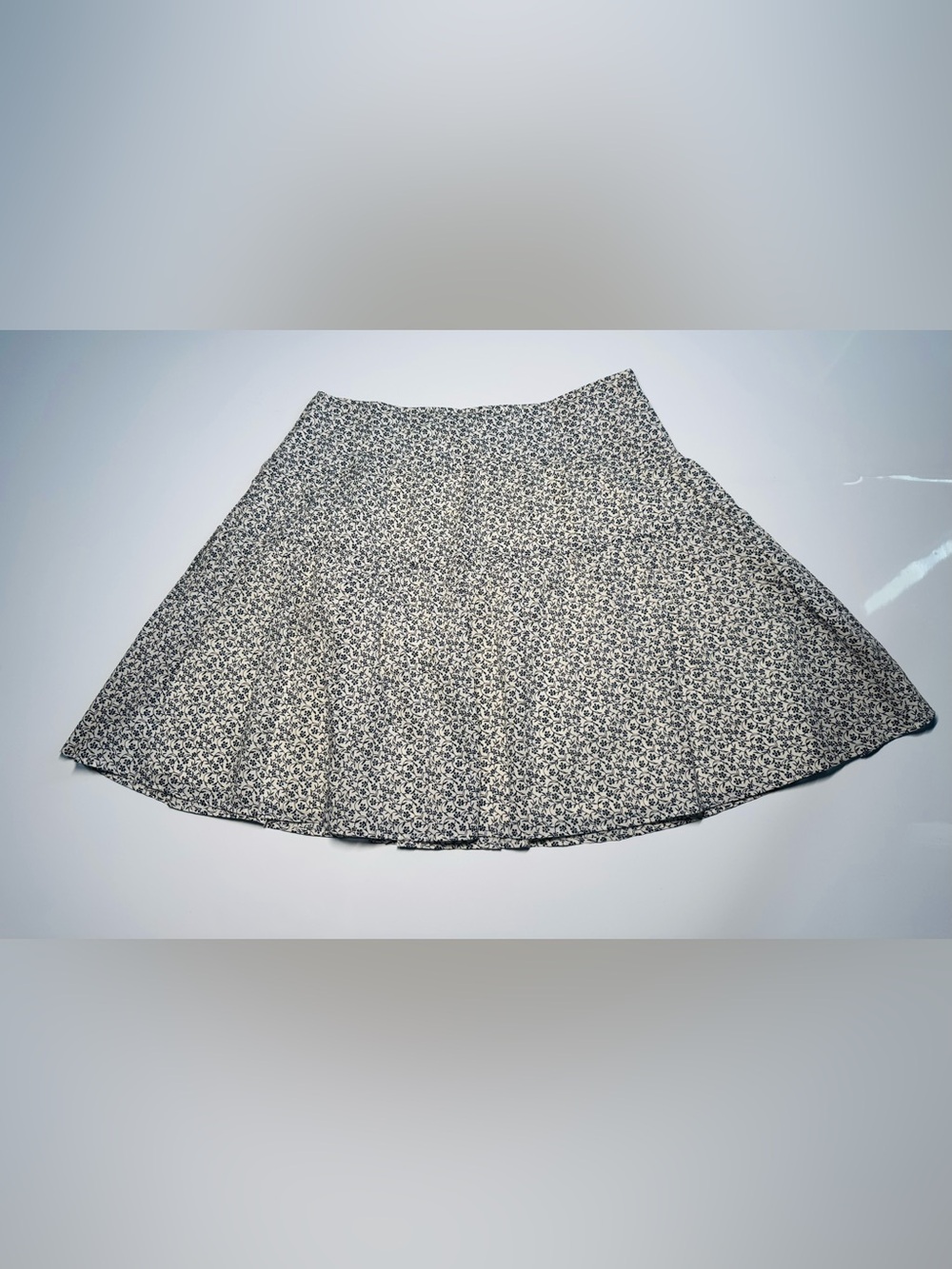 NWOT Loft Women's Size 4 White Black Floral Pleated A Line Skirt 100% Cotton